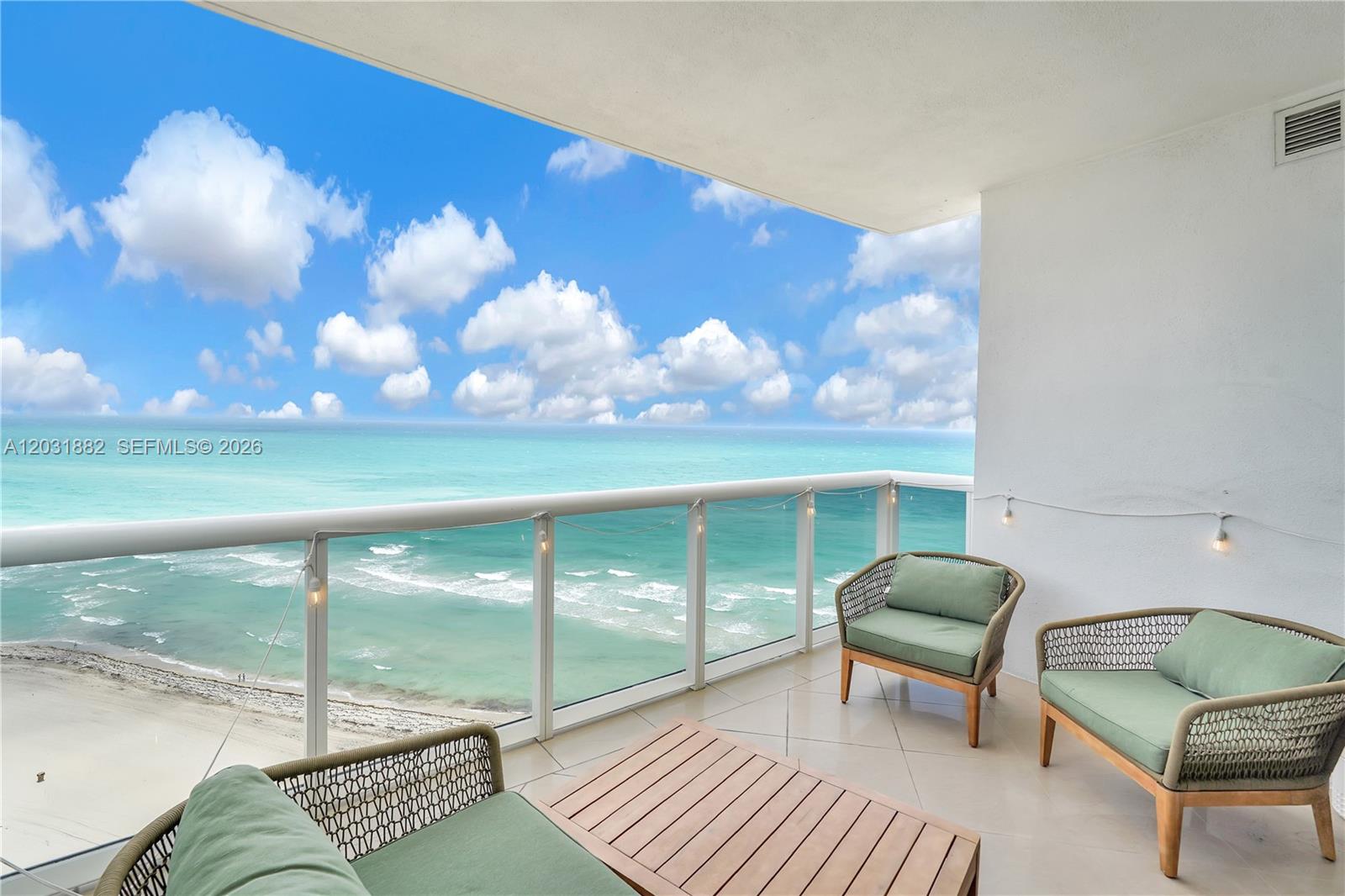 TRUMP ROYALE CONDO - Residential