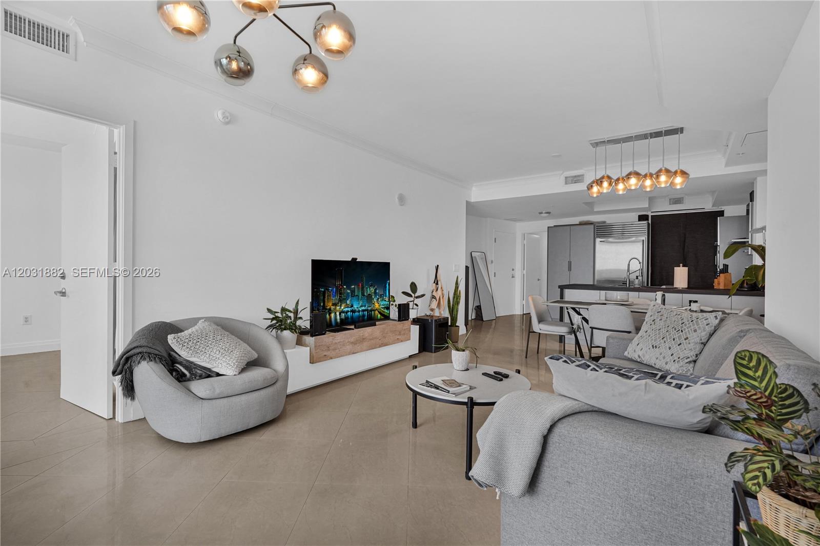 TRUMP ROYALE CONDO - Residential