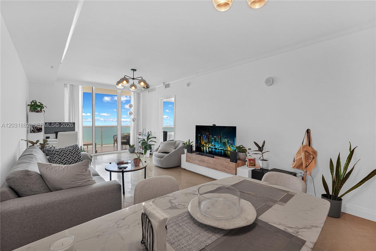 TRUMP ROYALE CONDO - Residential