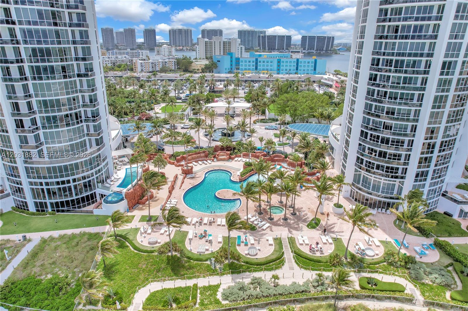 TRUMP ROYALE CONDO - Residential