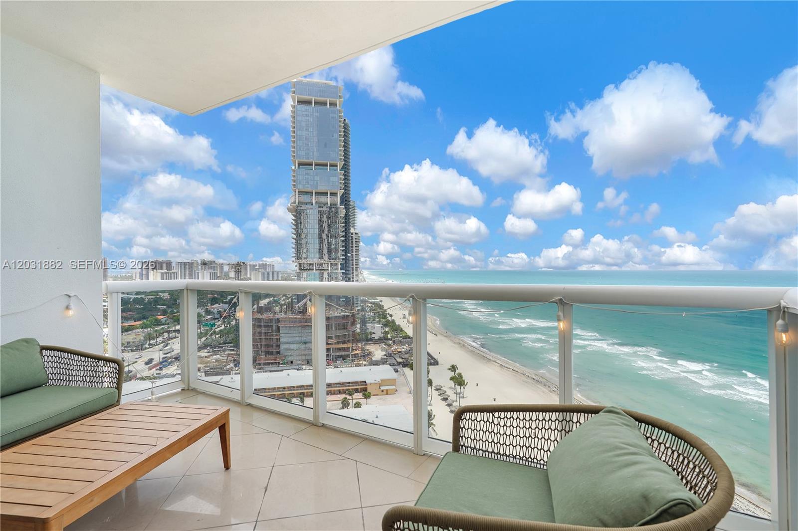 TRUMP ROYALE CONDO - Residential