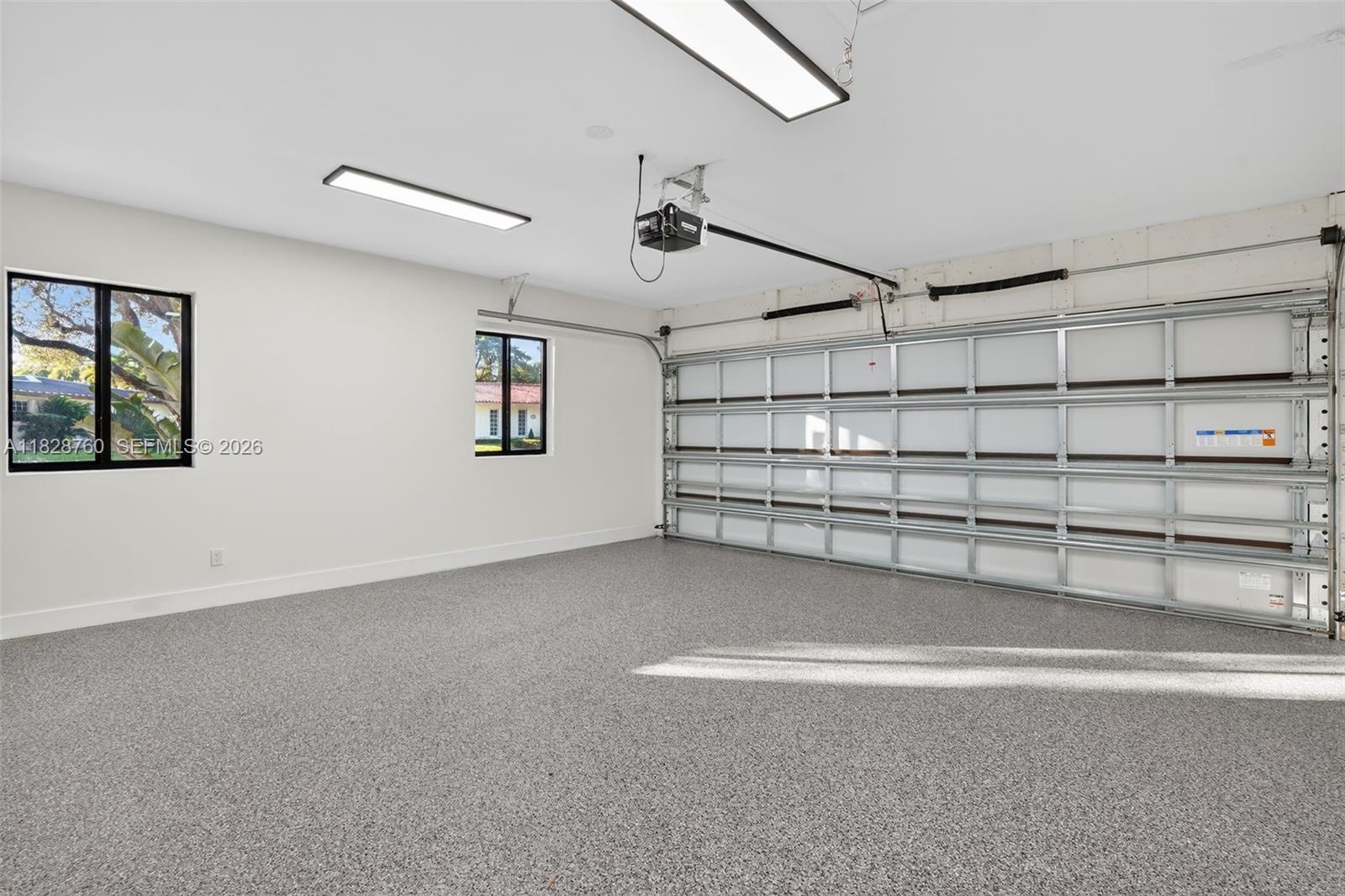 MIAMI LAKES - LOCH LOMOND - Residential