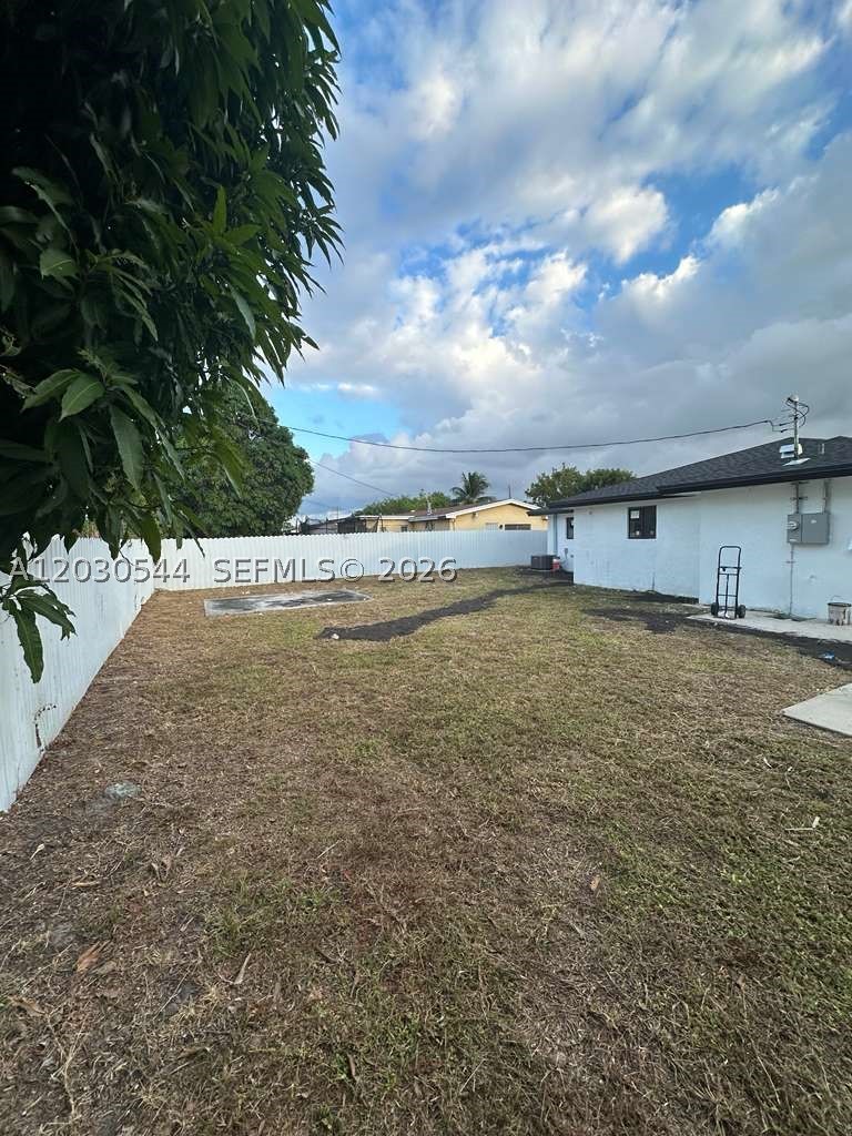 WINDWARD ESTATES SEC 1 - Residential Lease