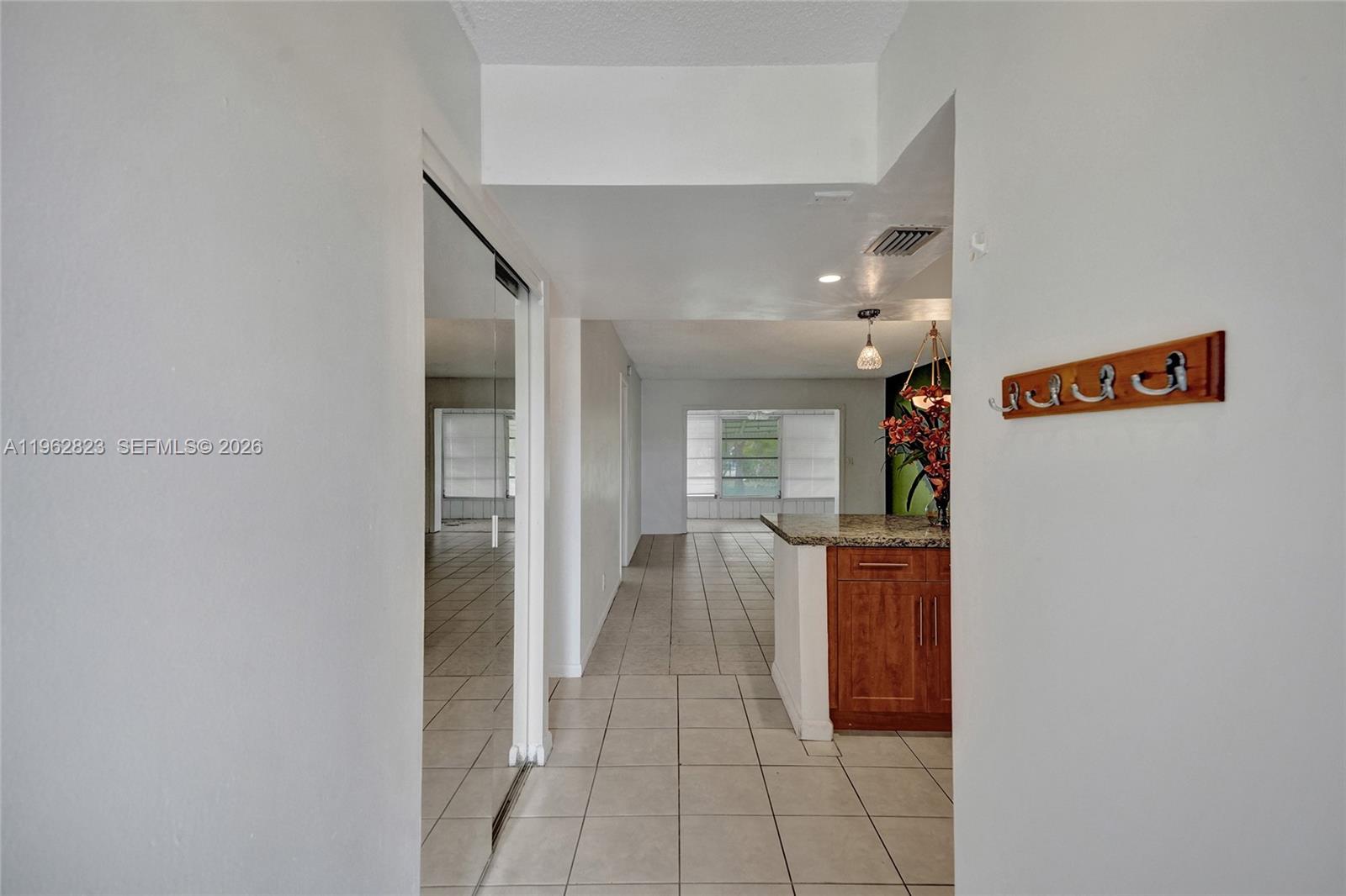 LAUDERDALE OAKS CONDO XI - Residential