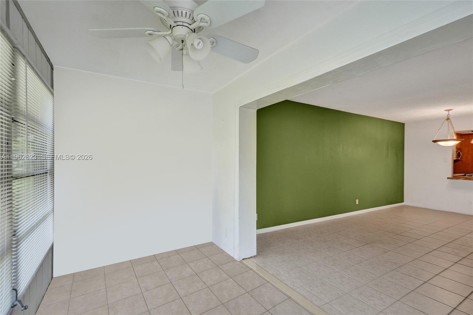 LAUDERDALE OAKS CONDO XI - Residential
