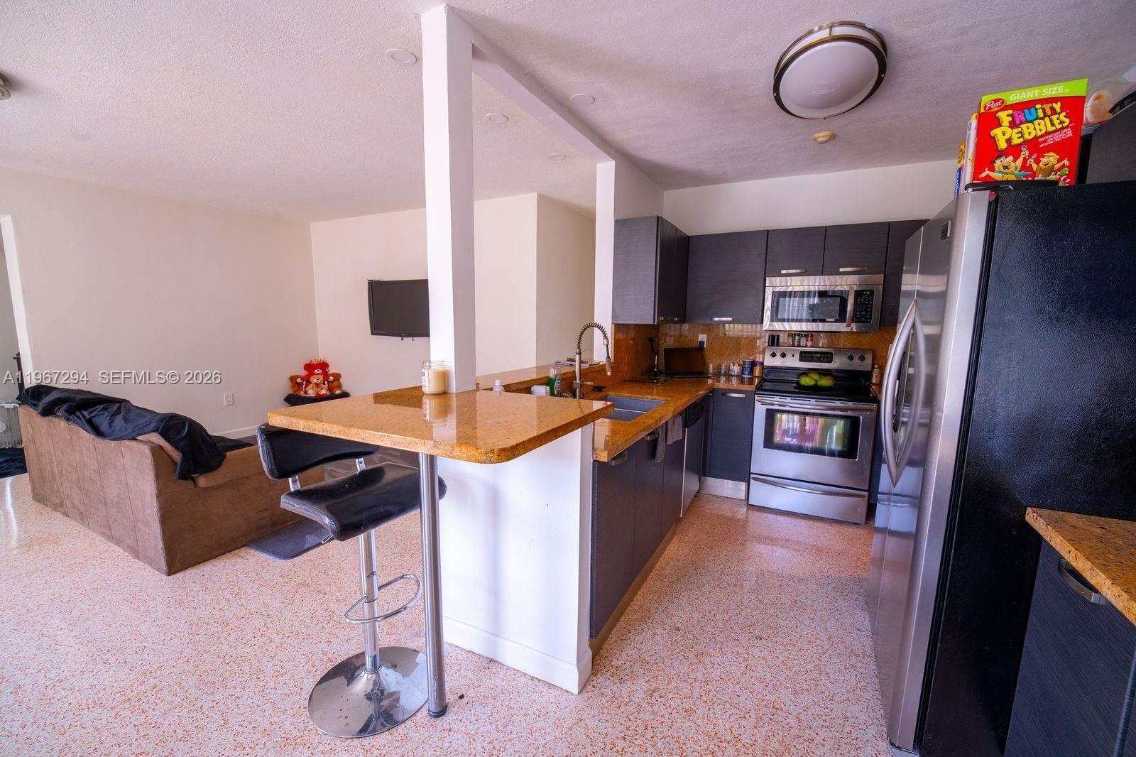 BISCAYNE PARK ESTATES - Residential
