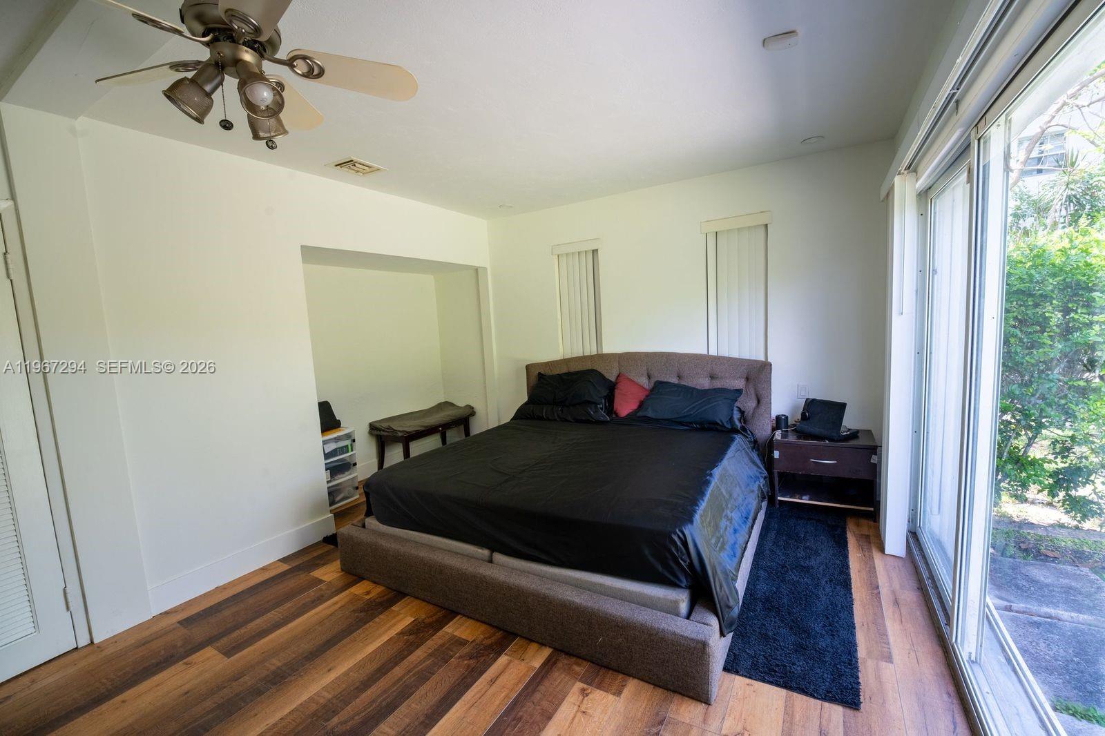 BISCAYNE PARK ESTATES - Residential
