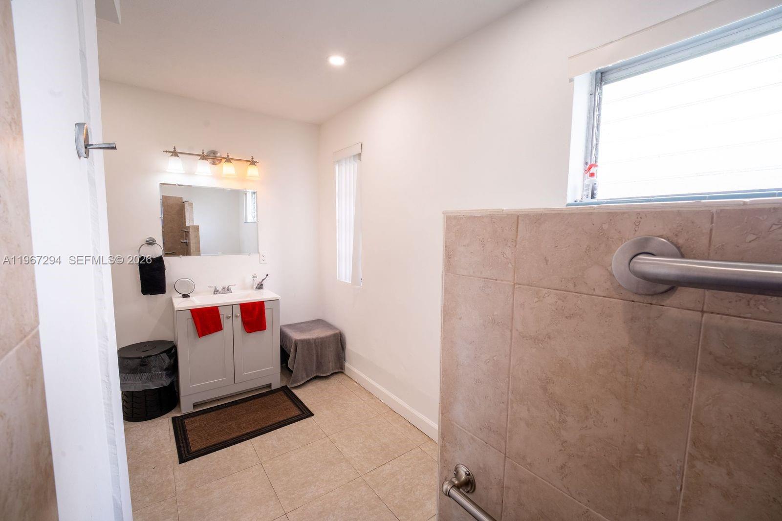 BISCAYNE PARK ESTATES - Residential