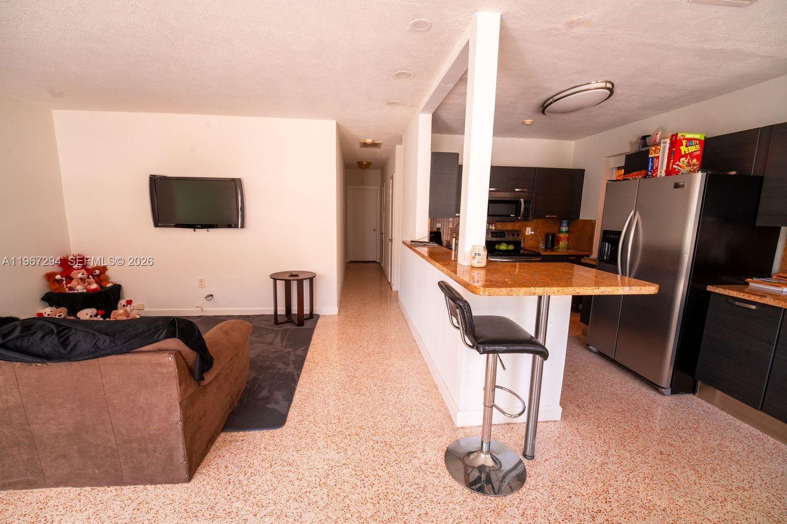 BISCAYNE PARK ESTATES - Residential