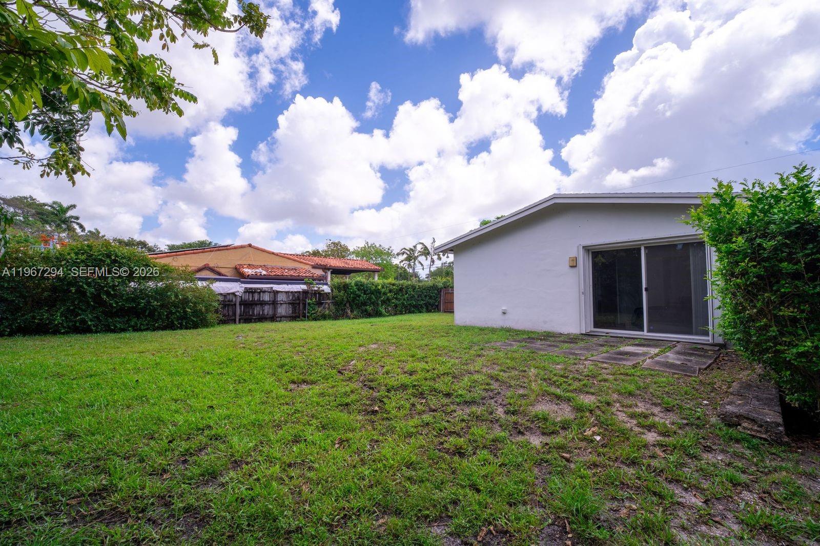 BISCAYNE PARK ESTATES - Residential