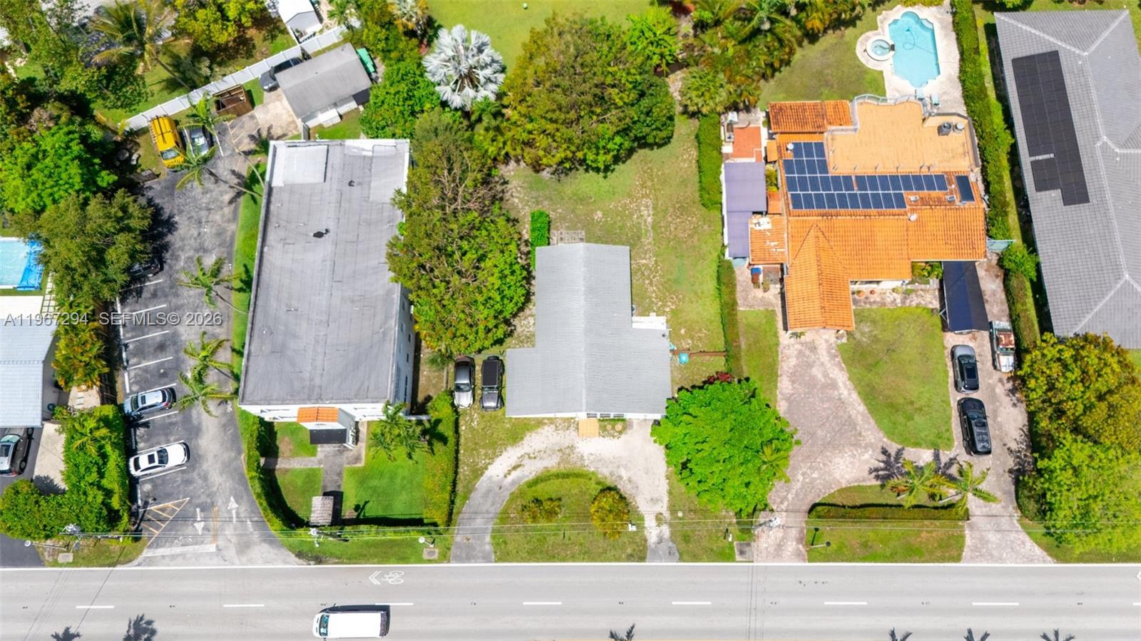 BISCAYNE PARK ESTATES - Residential