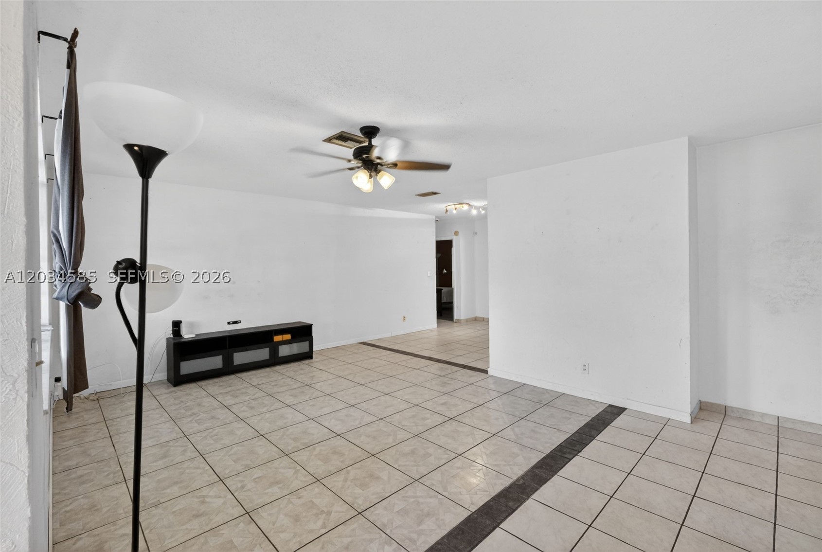 HOLLYWOOD HILLS AMEN PLAT - Residential