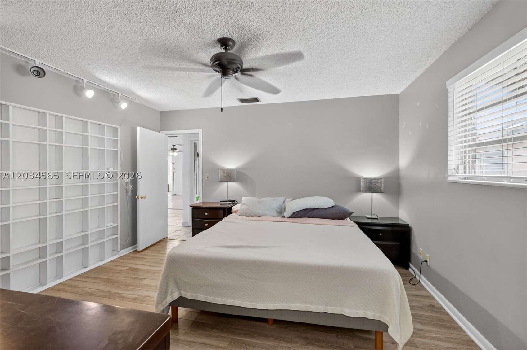 HOLLYWOOD HILLS AMEN PLAT - Residential