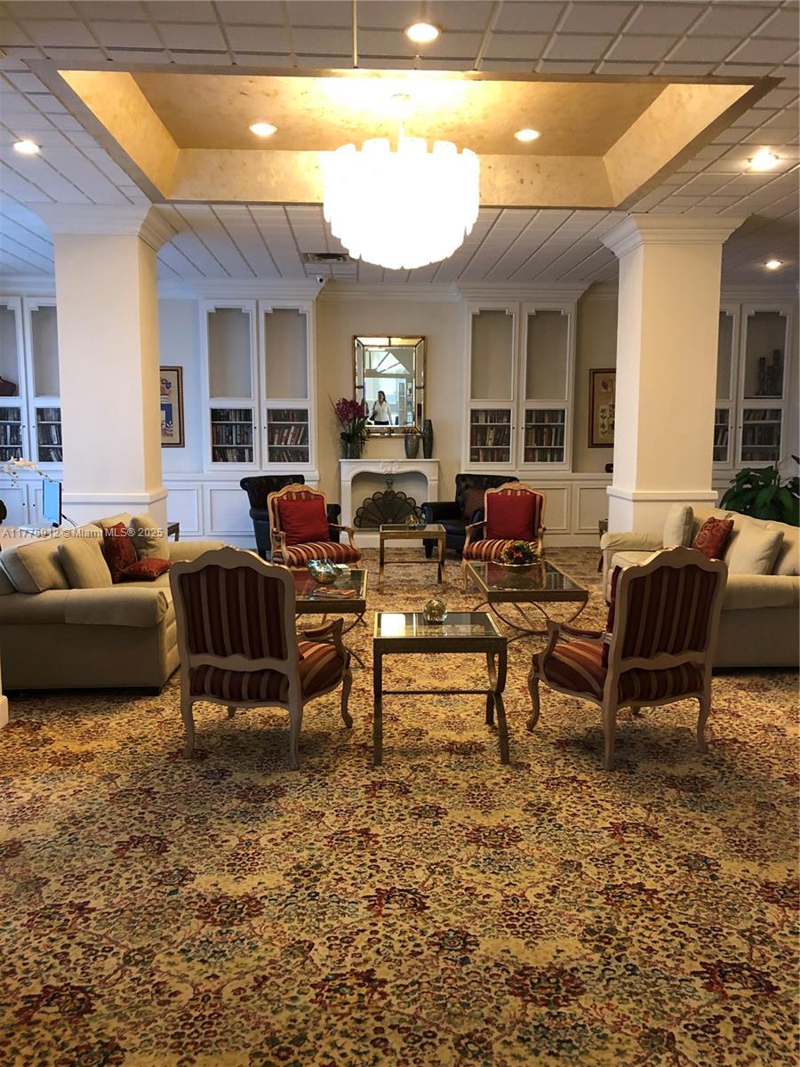 HALLMARK OF HOLLYWOOD CON - Residential Lease