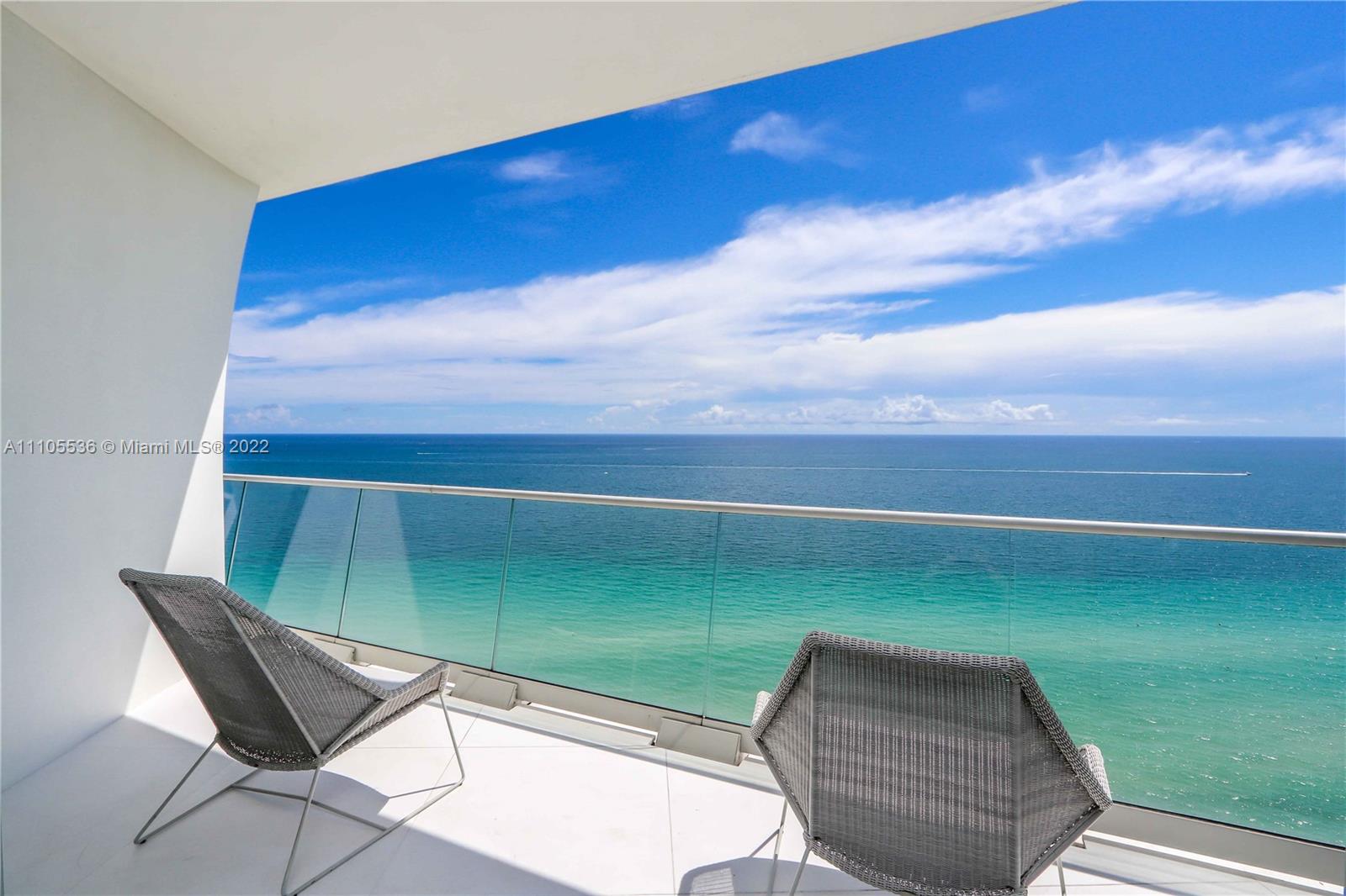 JADE SIGNATURE CONDO - Residential