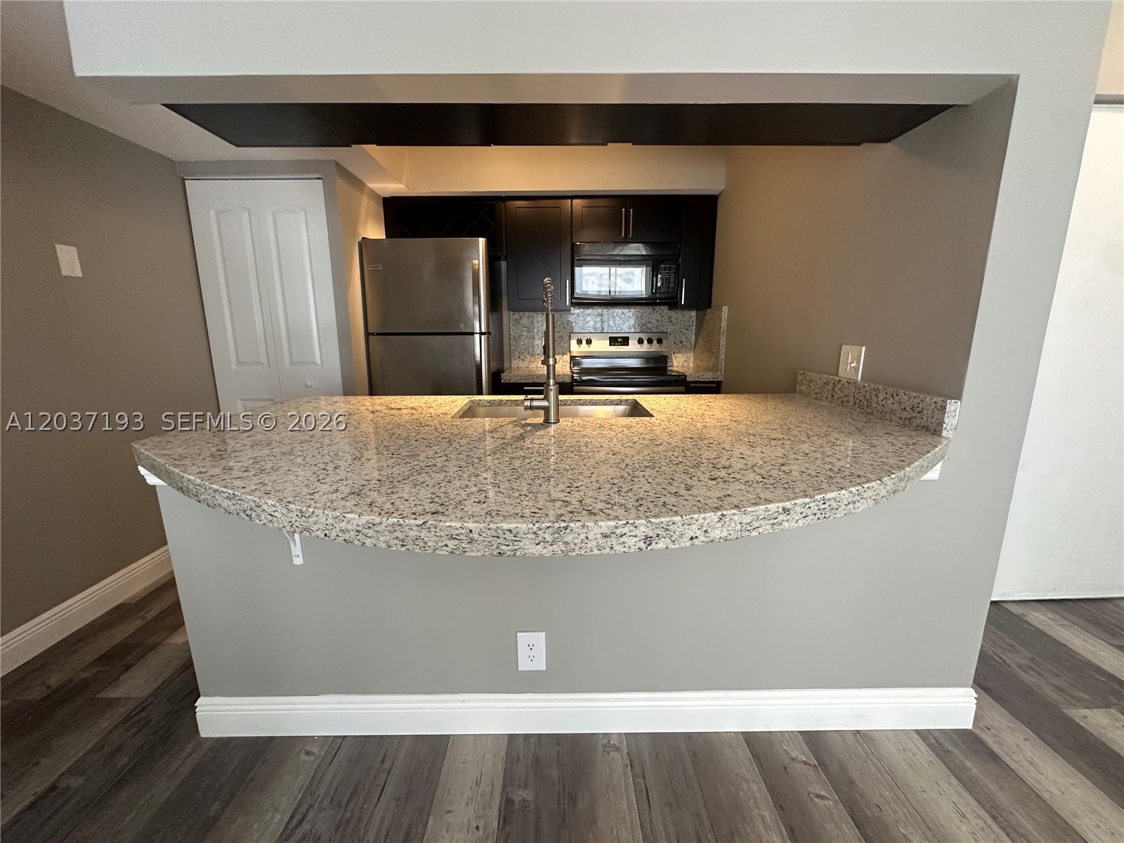 SUN VISTA GARDENS CONDO - Residential Lease