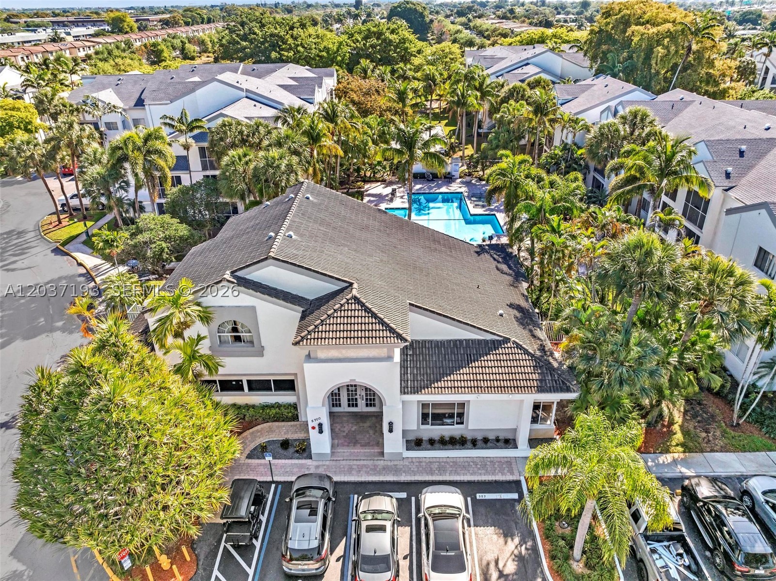 SUN VISTA GARDENS CONDO - Residential Lease