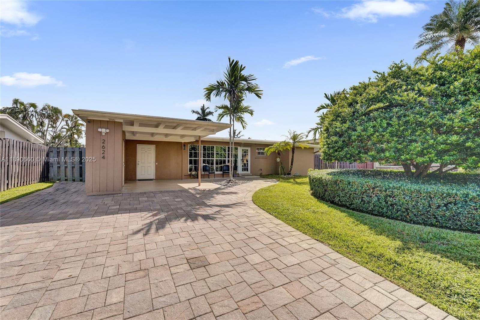 LAUDERDALE ISLES NO 2-BLK - Residential