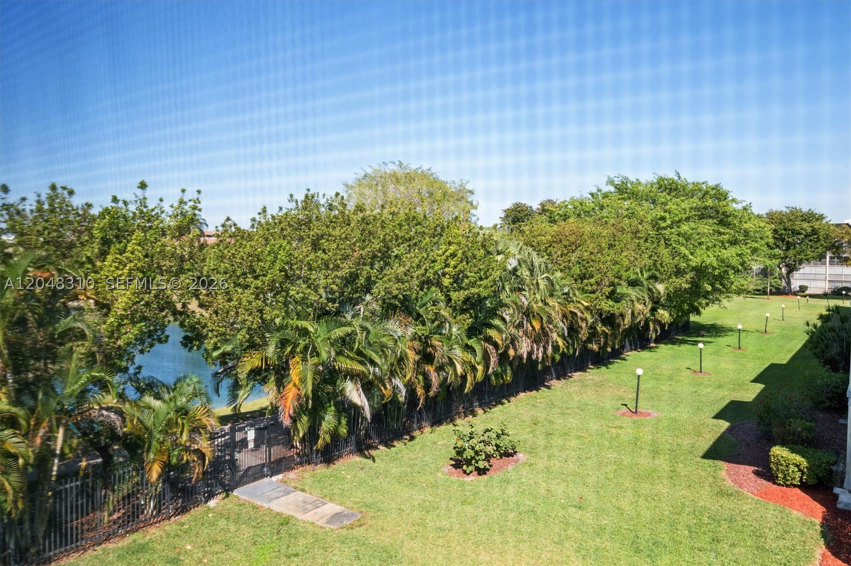 HILLCREST NO 4 CONDO - Residential