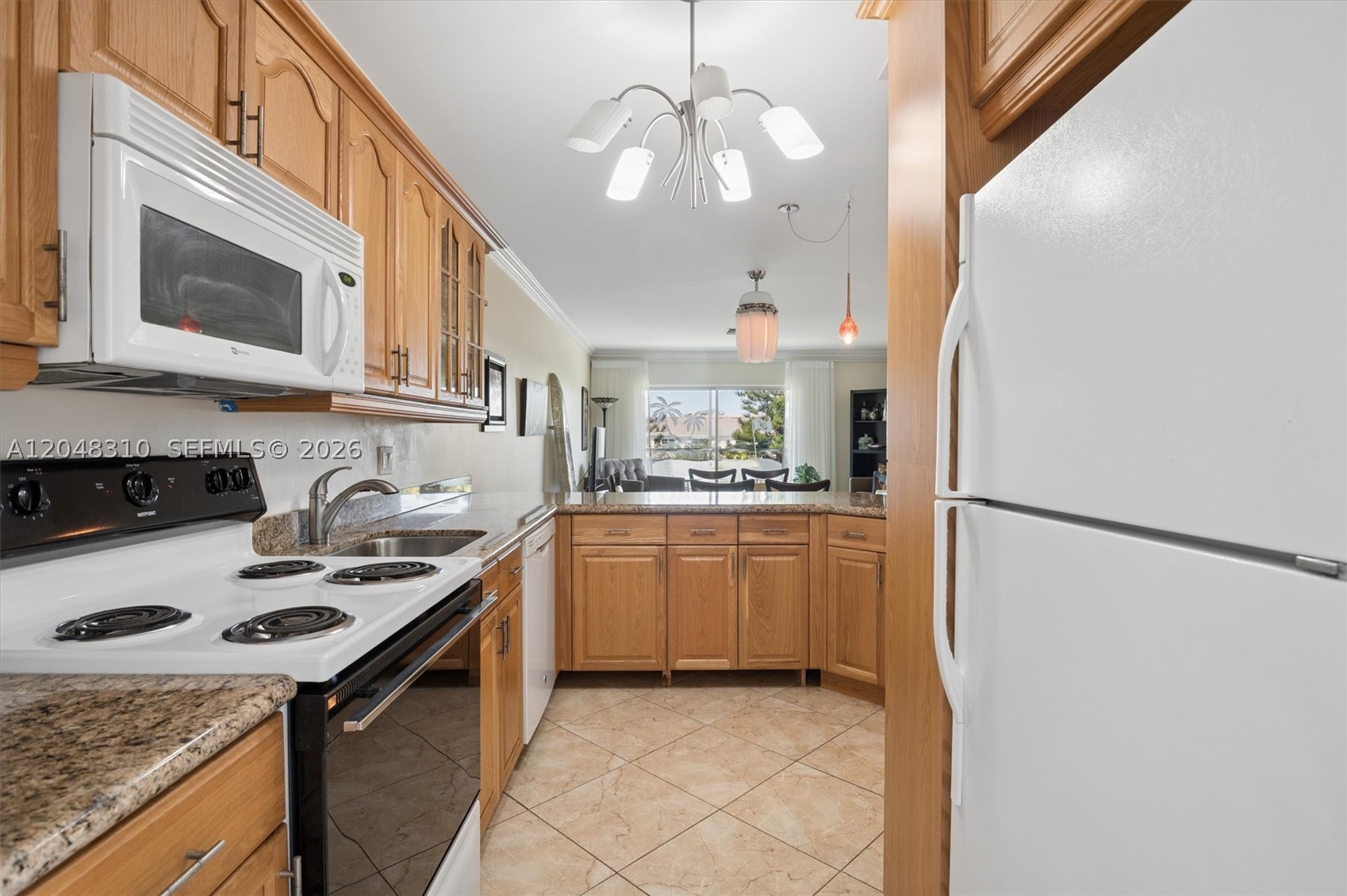 HILLCREST NO 4 CONDO - Residential