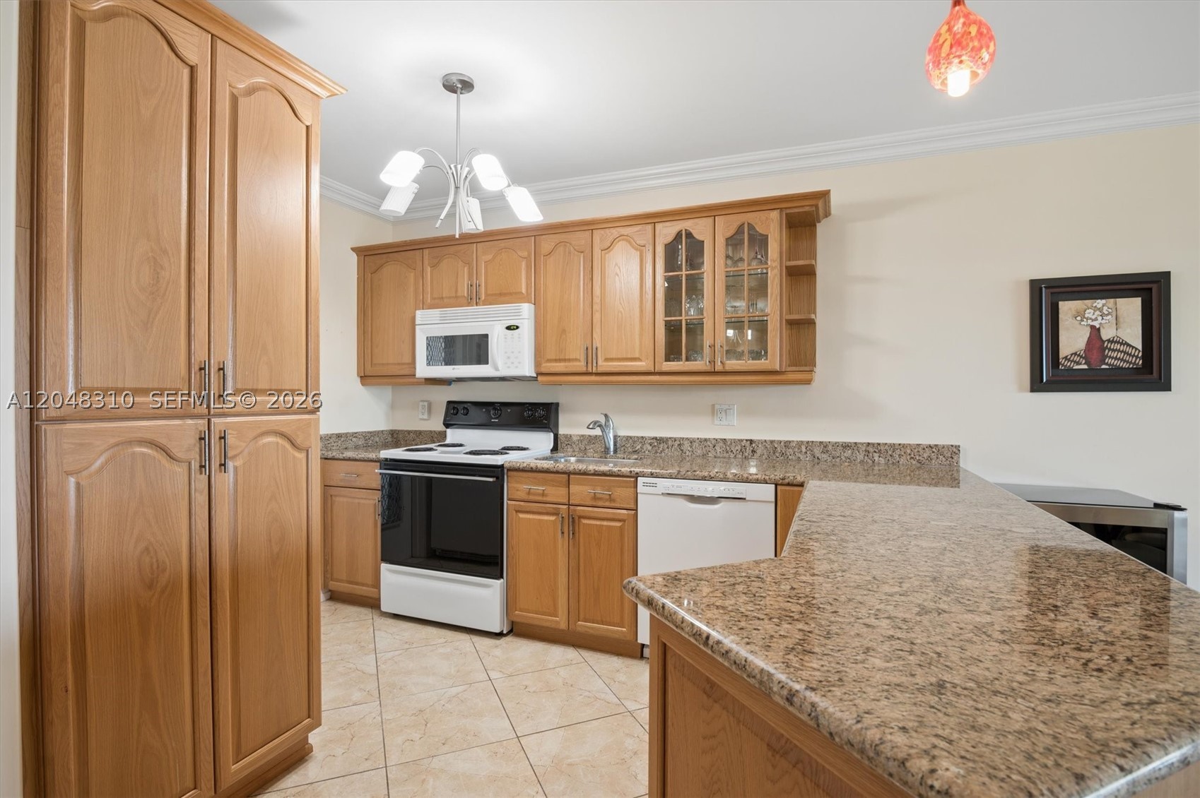 HILLCREST NO 4 CONDO - Residential