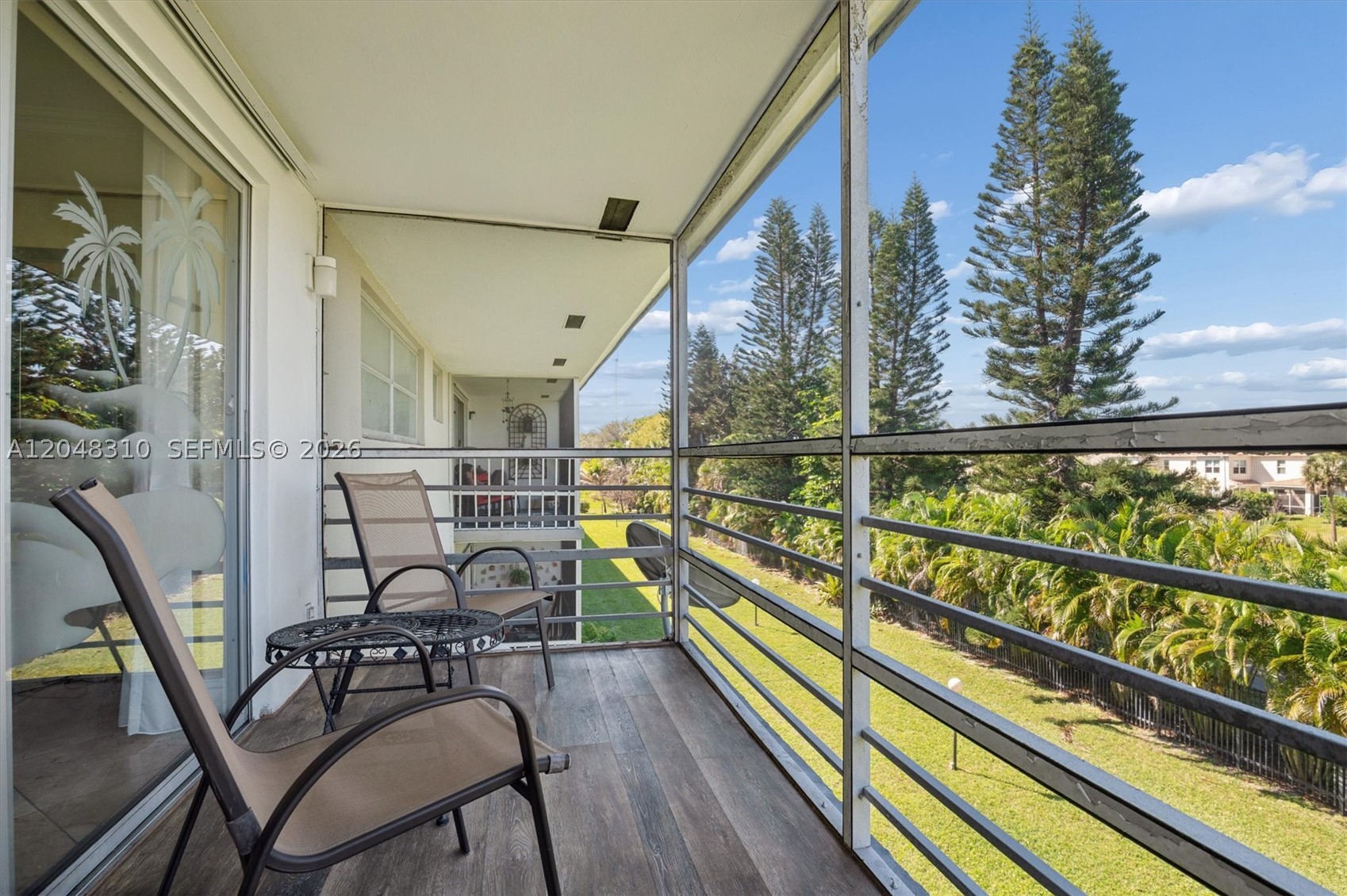 HILLCREST NO 4 CONDO - Residential