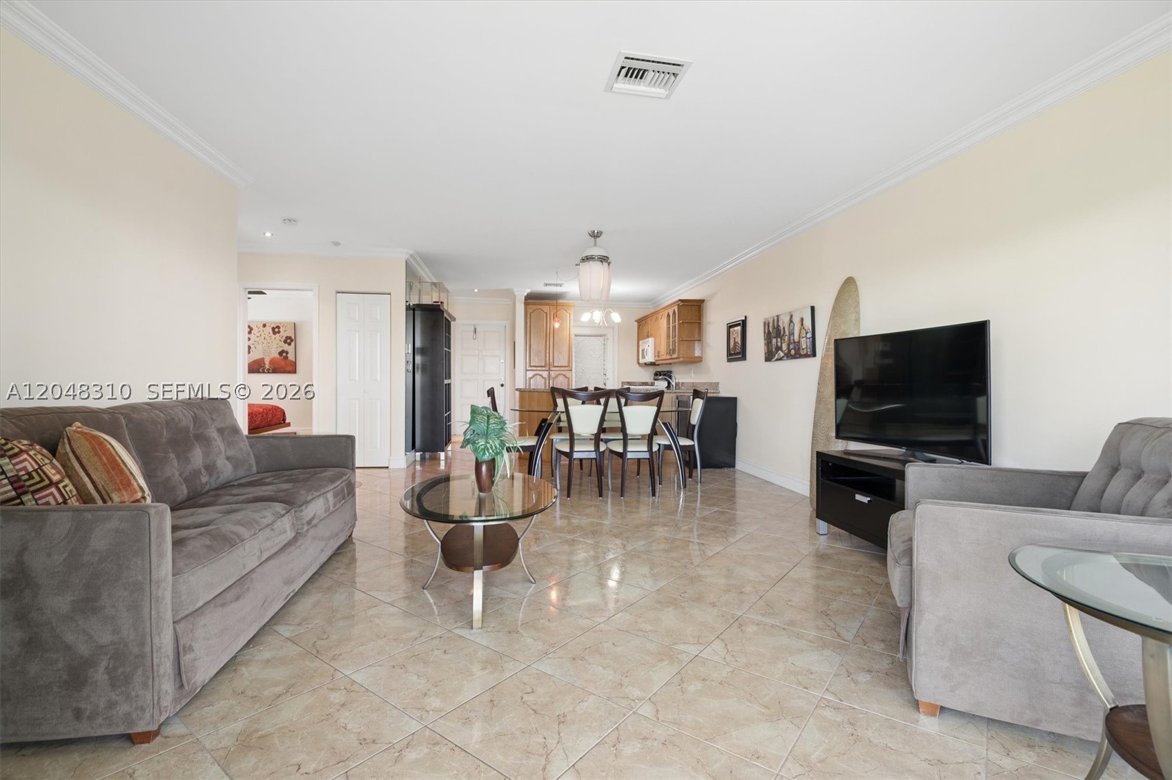 HILLCREST NO 4 CONDO - Residential