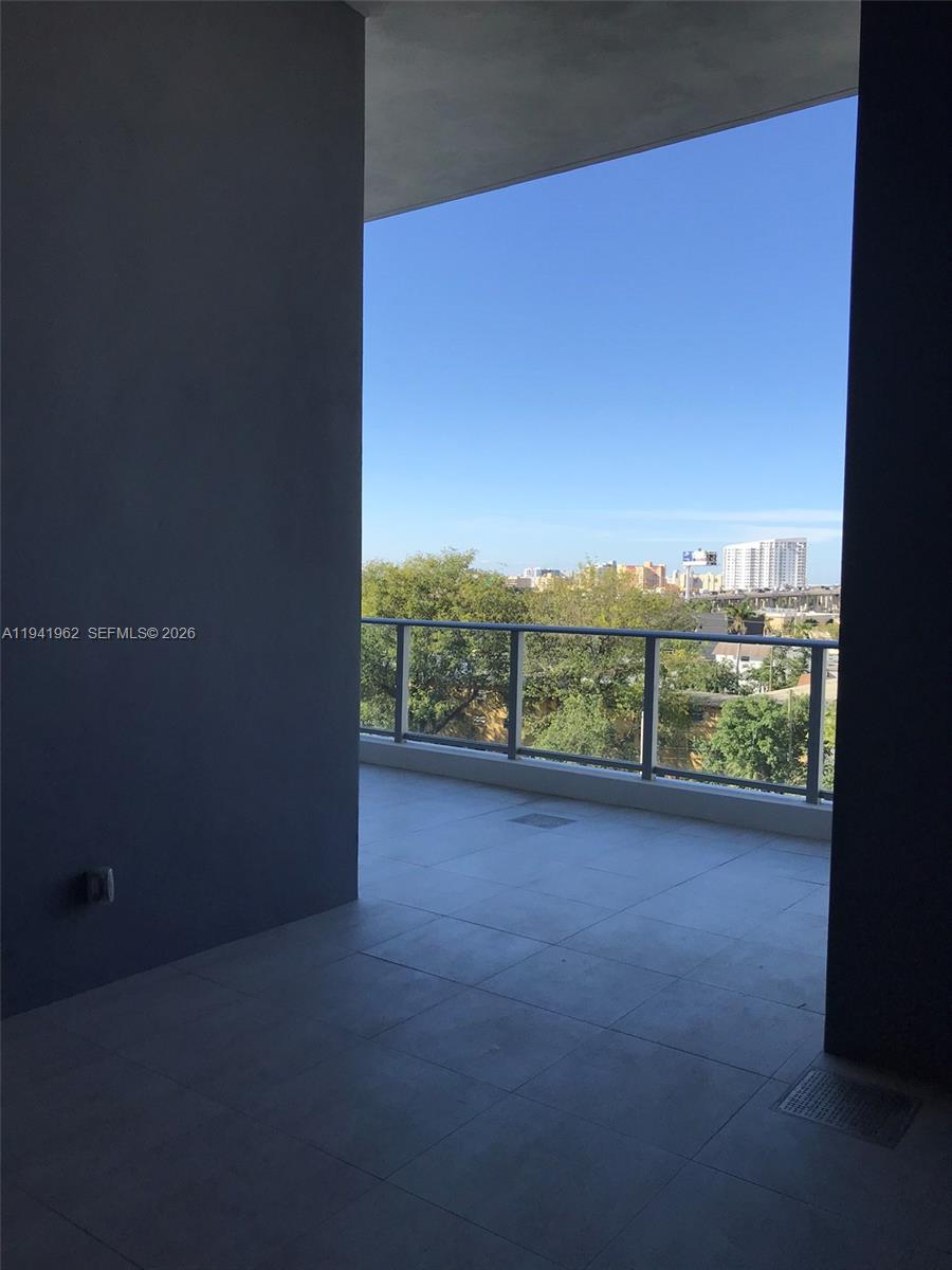 BRICKELL TEN CONDO - Residential