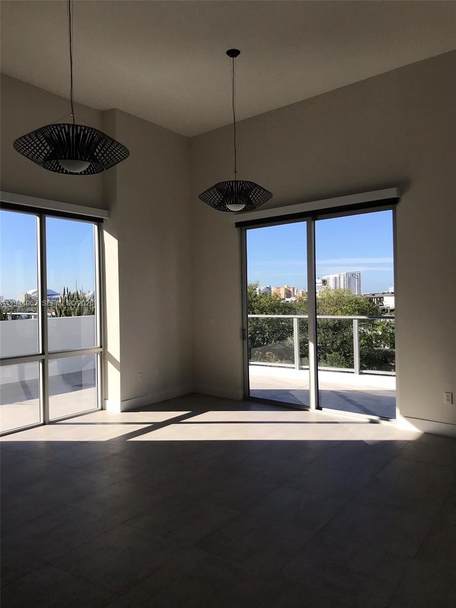 BRICKELL TEN CONDO - Residential
