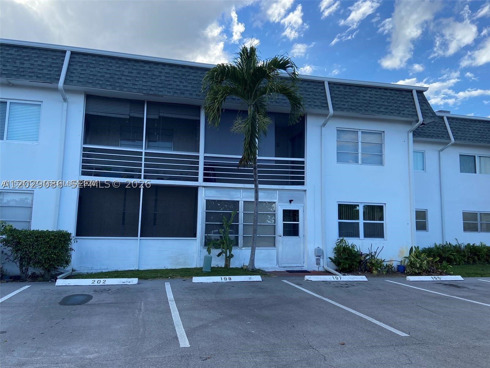 MARGATE VILLAGE - Residential Lease