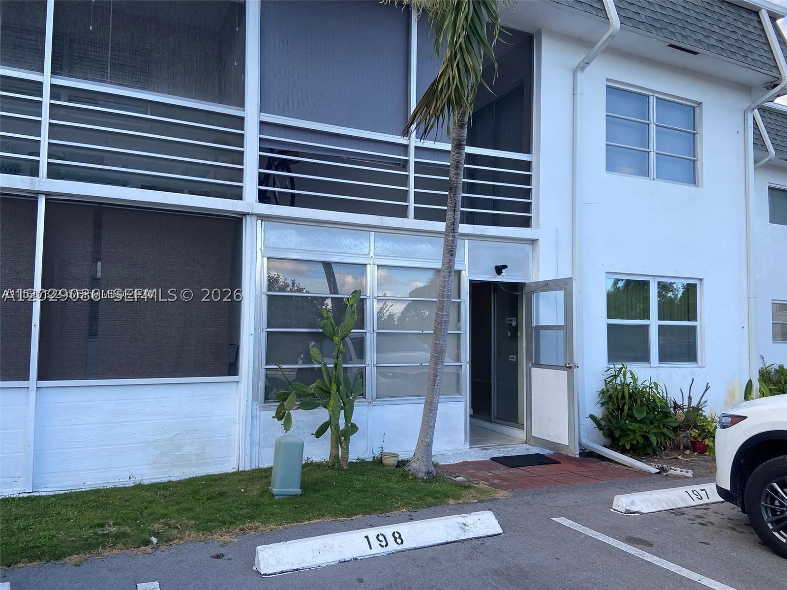 MARGATE VILLAGE - Residential Lease
