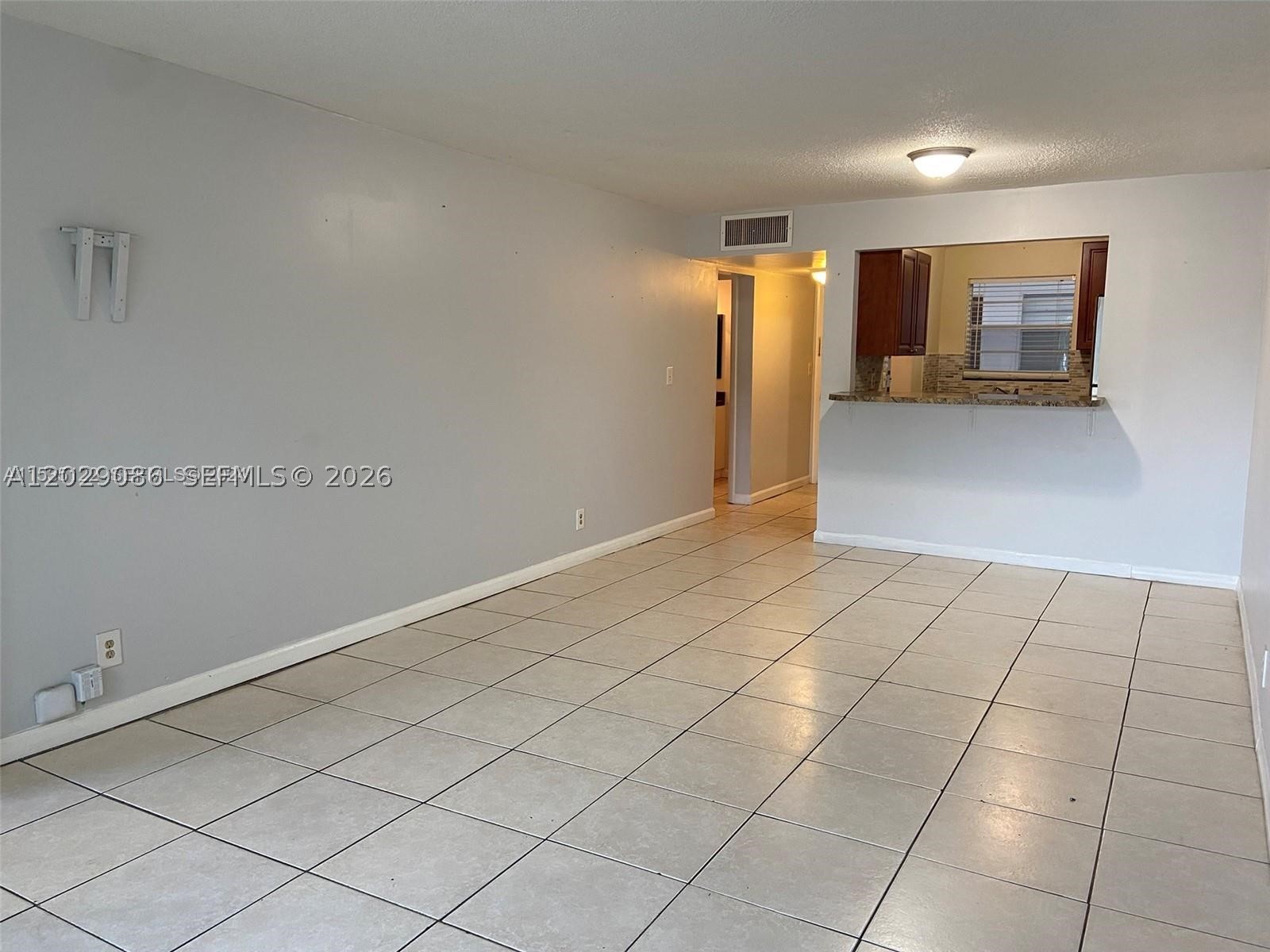 MARGATE VILLAGE - Residential Lease