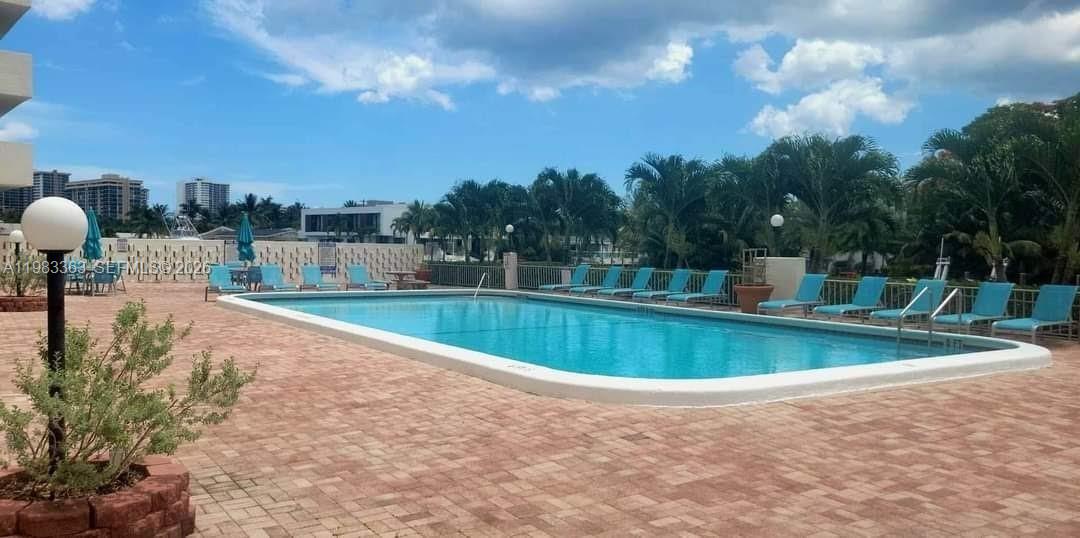 OCEAN VIEW TOWERS CONDO - Residential