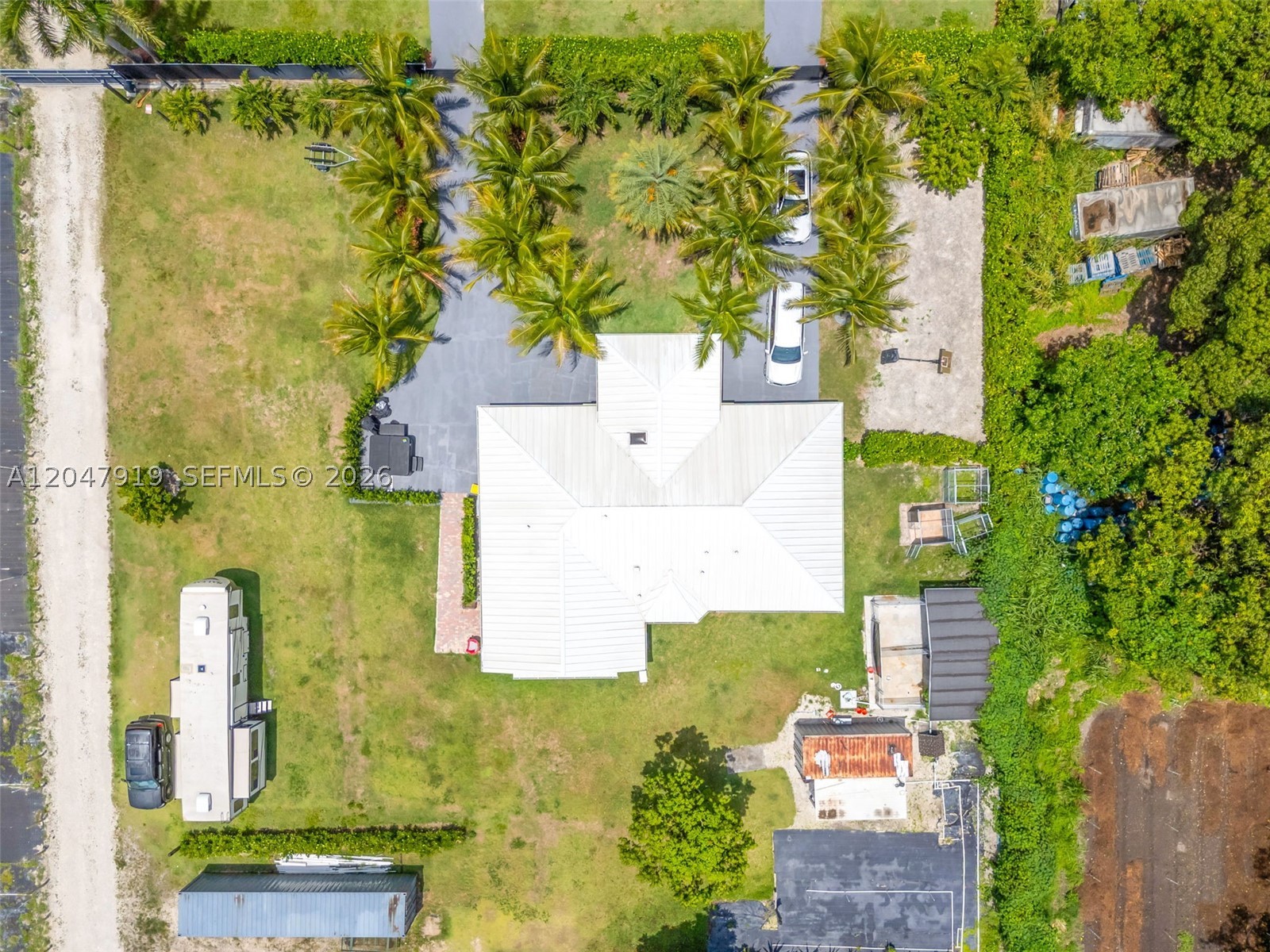 5.5 ACRE W 4/3 CROSSFENCED - Residential