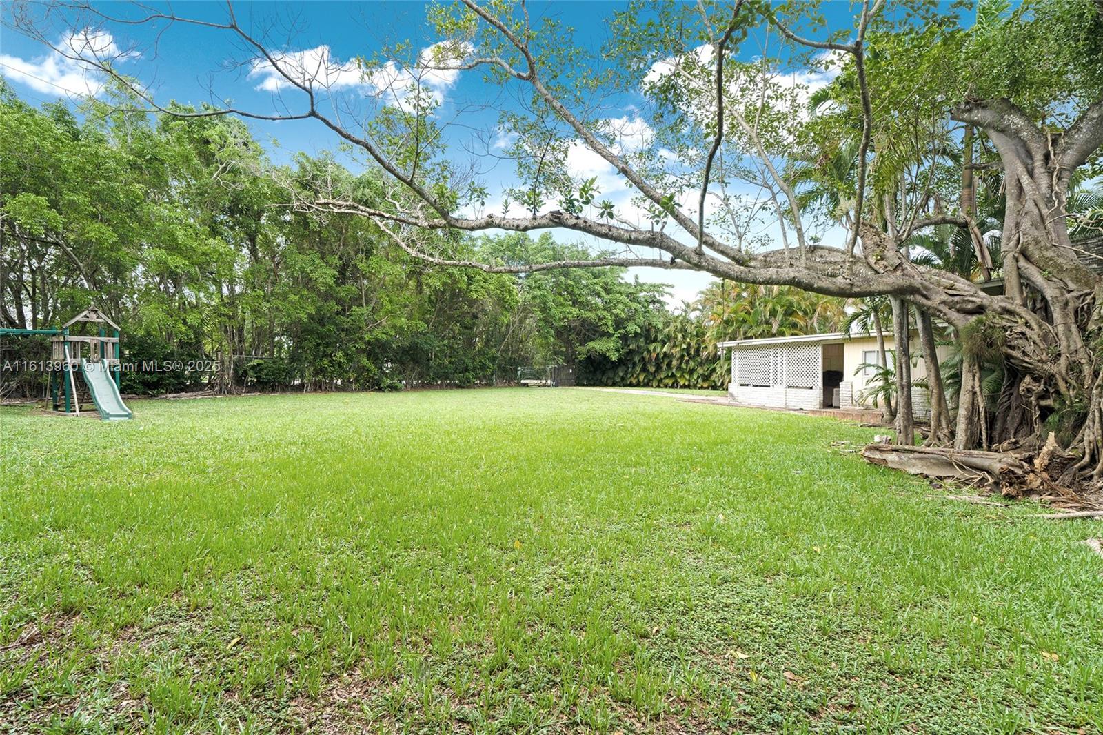 SUNILAND ESTATES 1ST ADDN - Residential