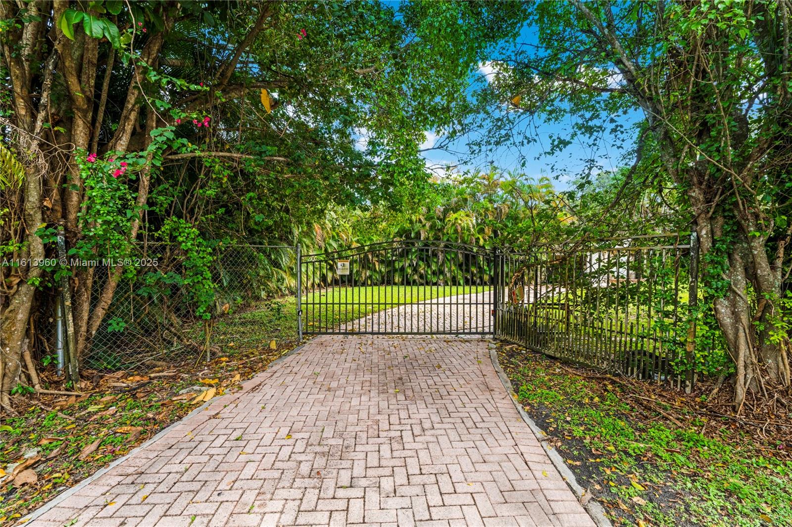 SUNILAND ESTATES 1ST ADDN - Residential