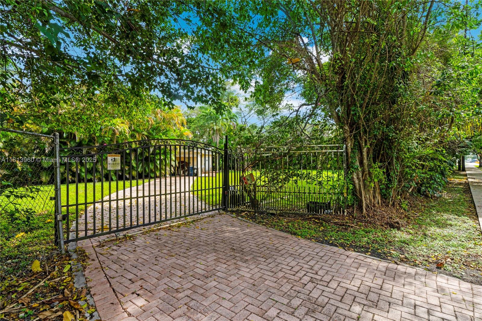 SUNILAND ESTATES 1ST ADDN - Residential