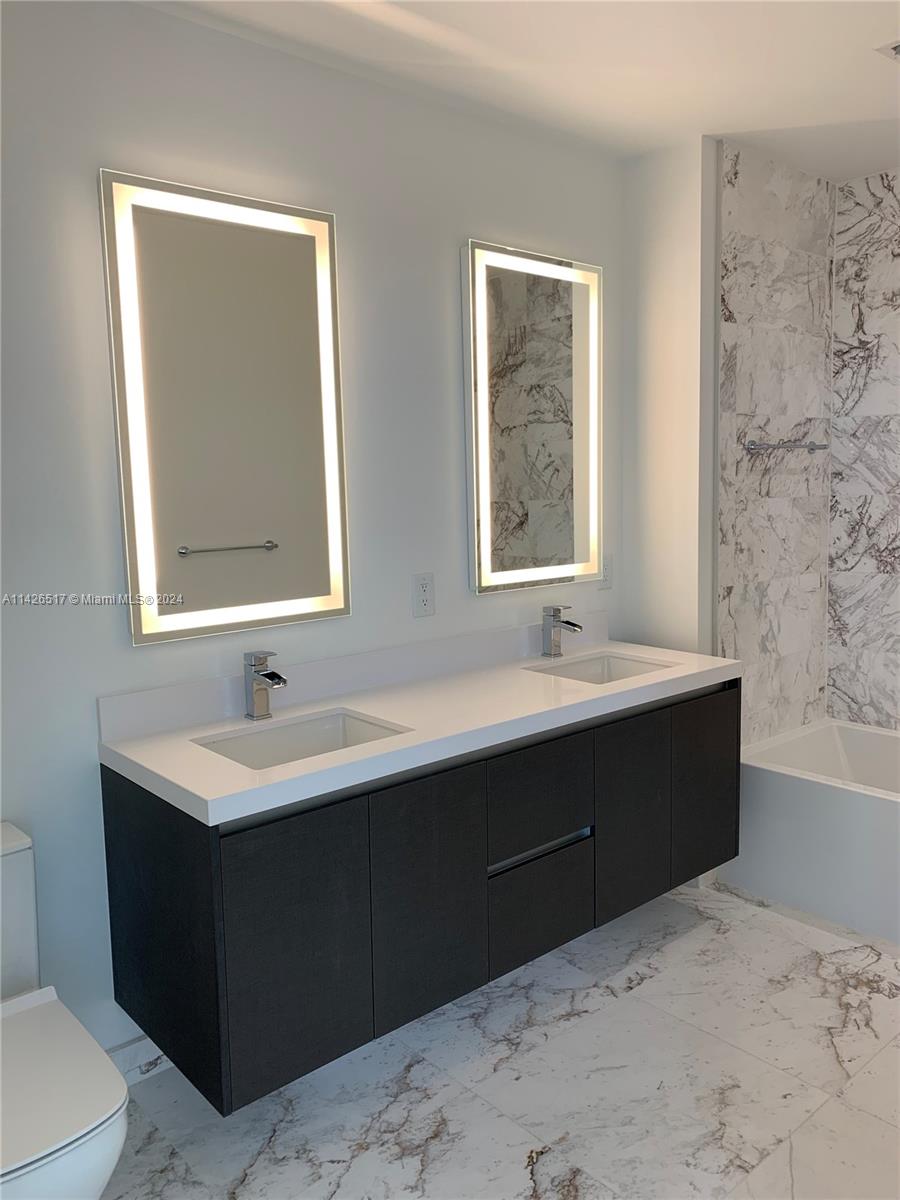 PARAMOUNT MIAMI WORLDCENT - Residential