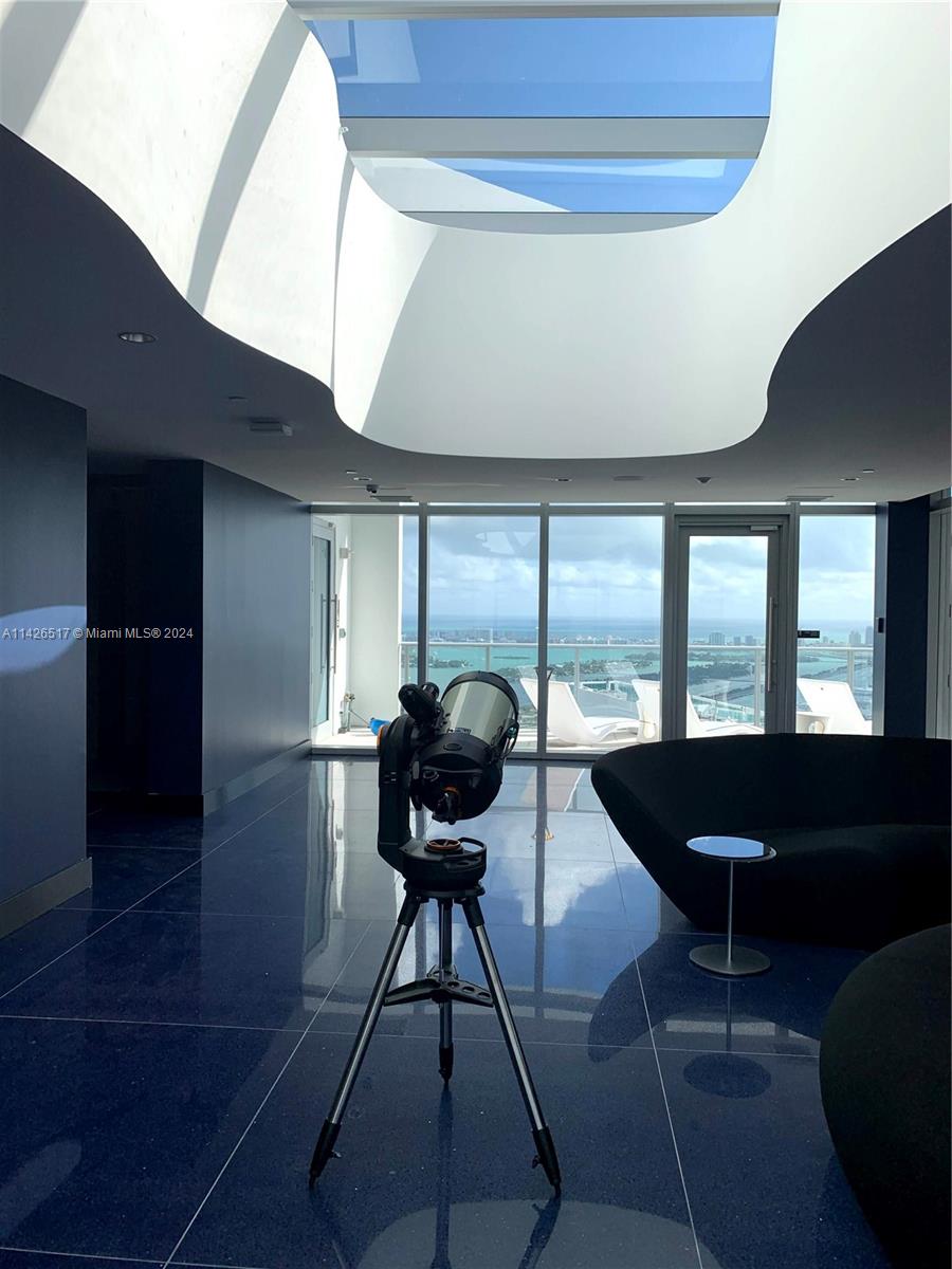PARAMOUNT MIAMI WORLDCENT - Residential