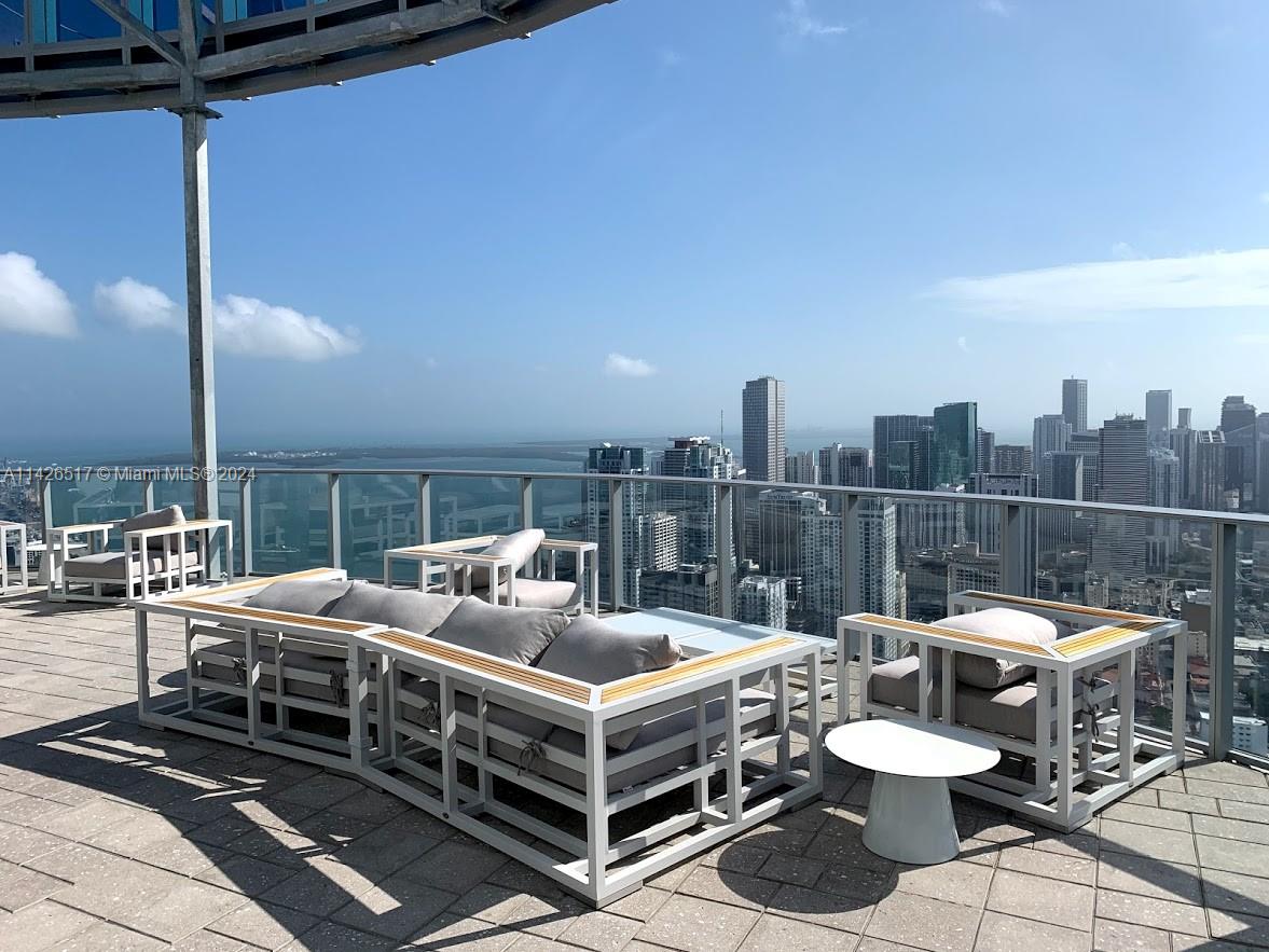 PARAMOUNT MIAMI WORLDCENT - Residential