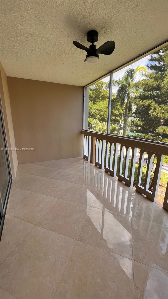 MEADOWBROOK CONDO APTS BL - Residential Lease
