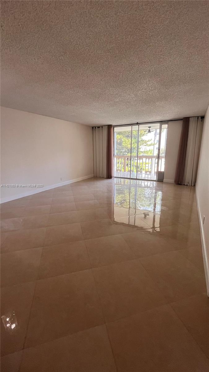 MEADOWBROOK CONDO APTS BL - Residential Lease