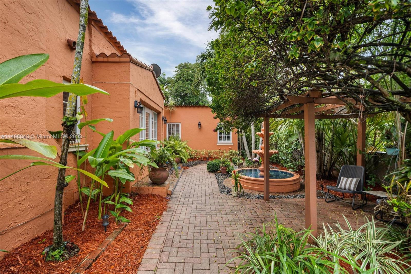 CORAL GABLES GRANADA SEC - Residential Lease