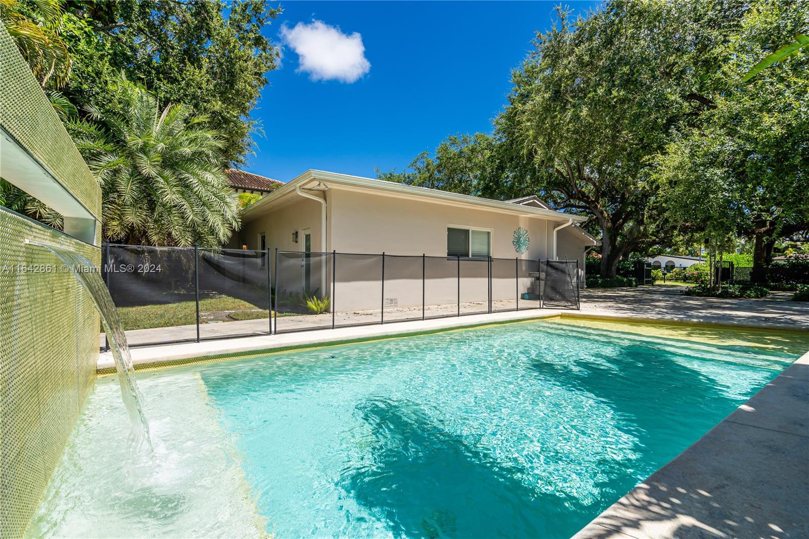 CORAL WAY HEIGHTS - Residential