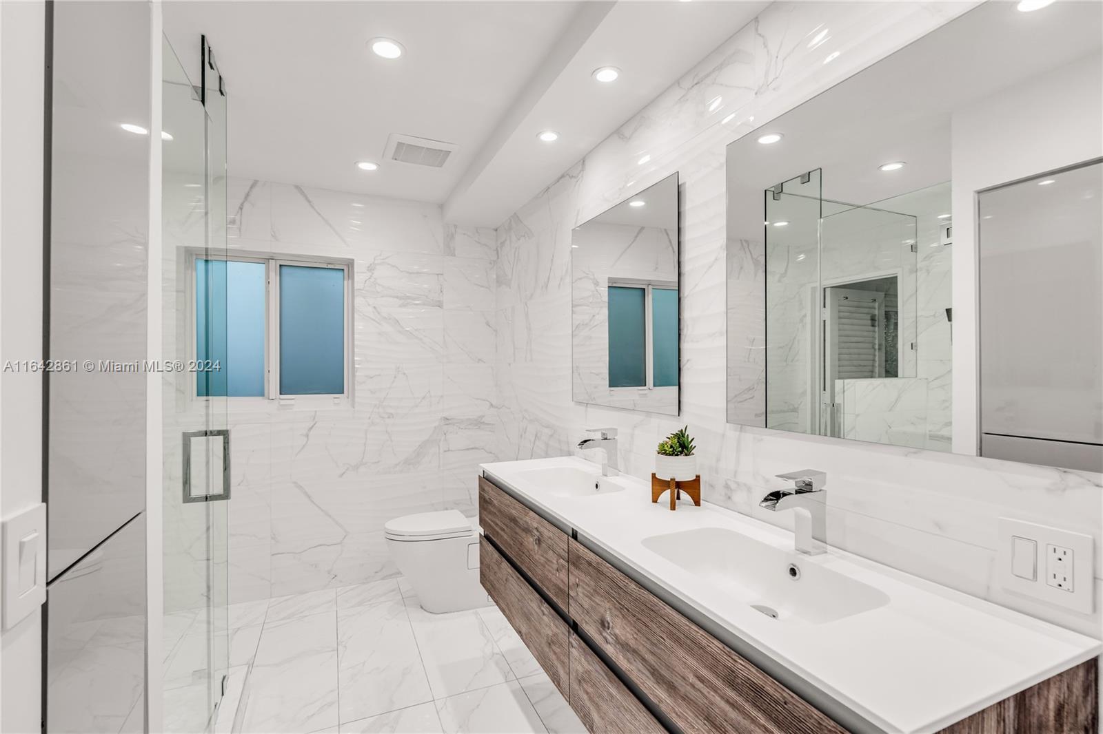 CORAL WAY HEIGHTS - Residential