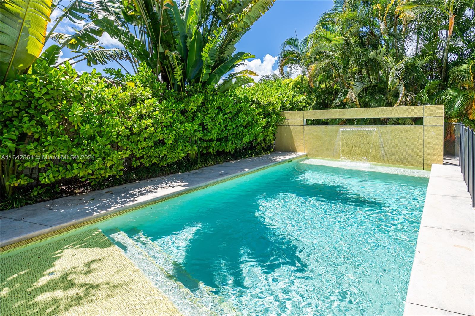CORAL WAY HEIGHTS - Residential
