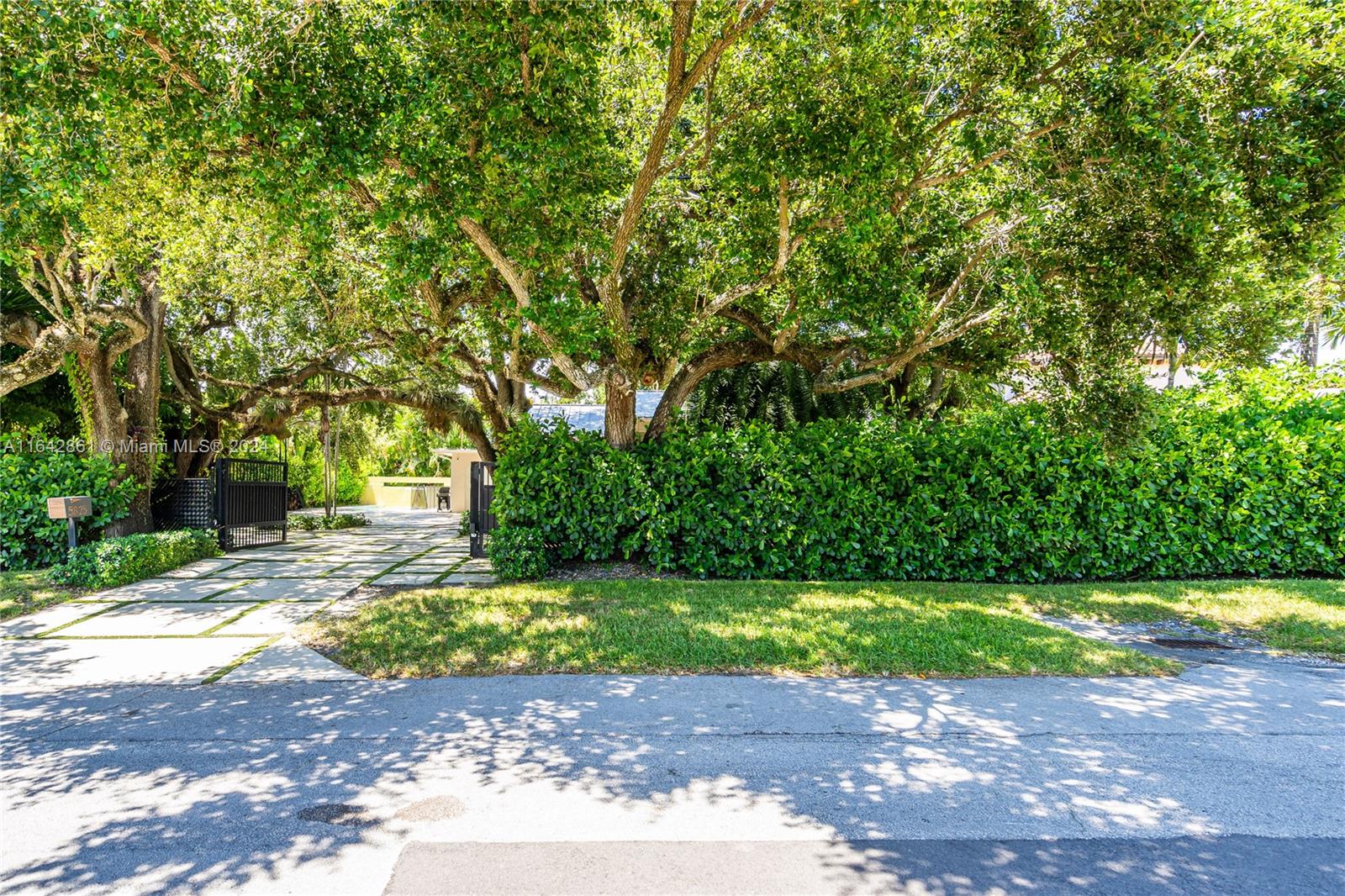 CORAL WAY HEIGHTS - Residential