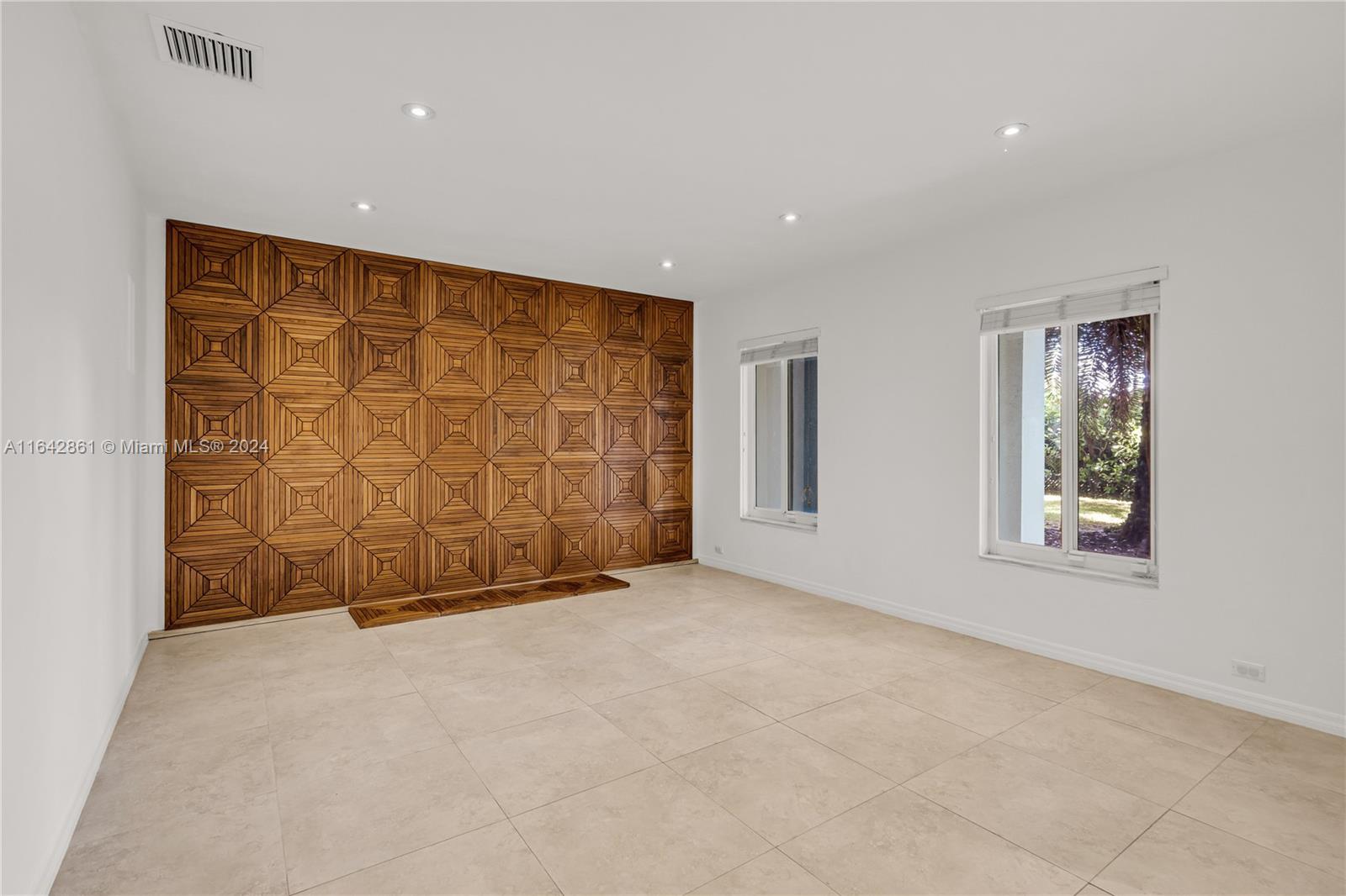 CORAL WAY HEIGHTS - Residential
