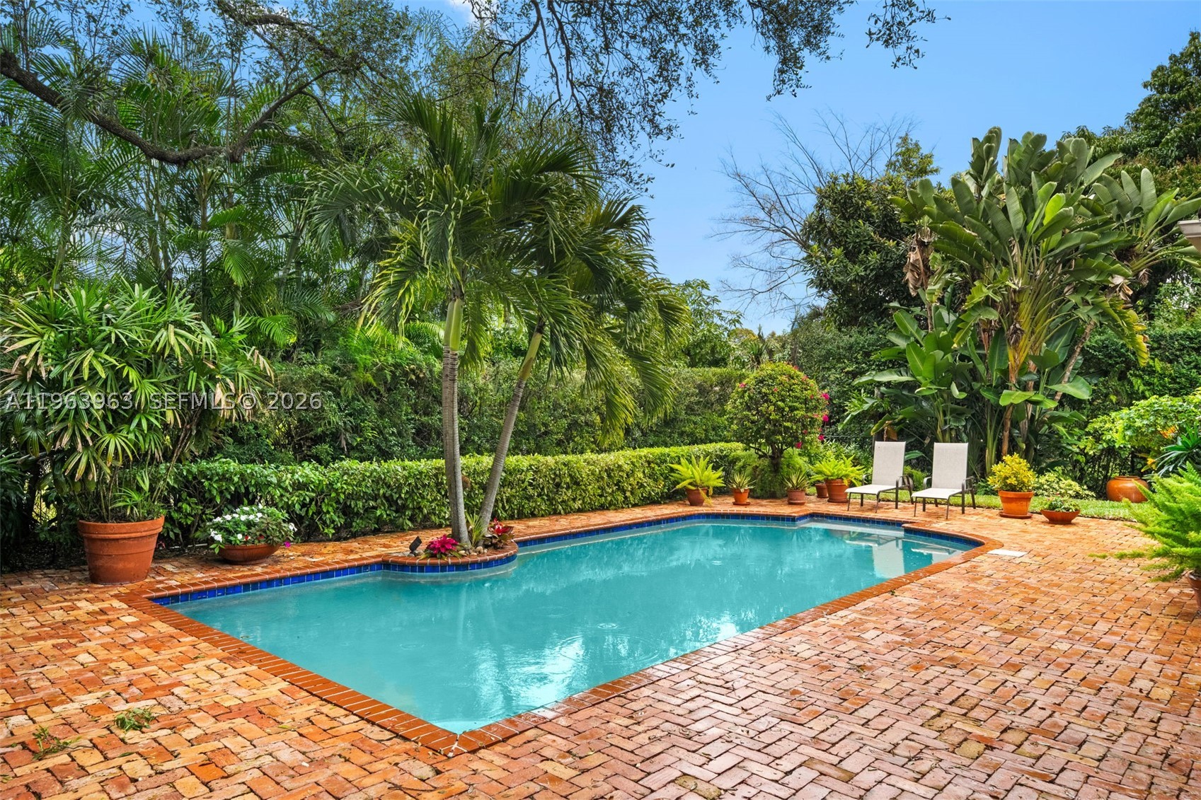 CORAL GABLES COUNTRY CLUB - Residential