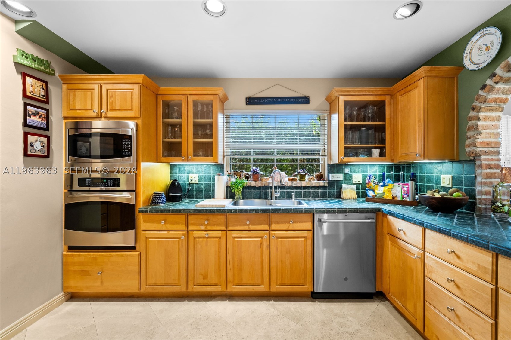 CORAL GABLES COUNTRY CLUB - Residential